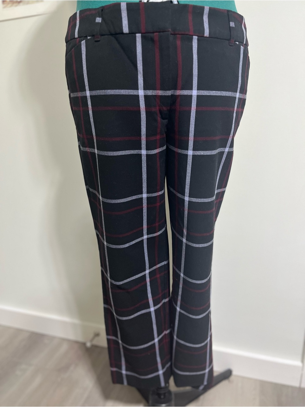 LOFT Black Plaid Skinny Ankle Pants with Burgundy & Light Gray Windowpane